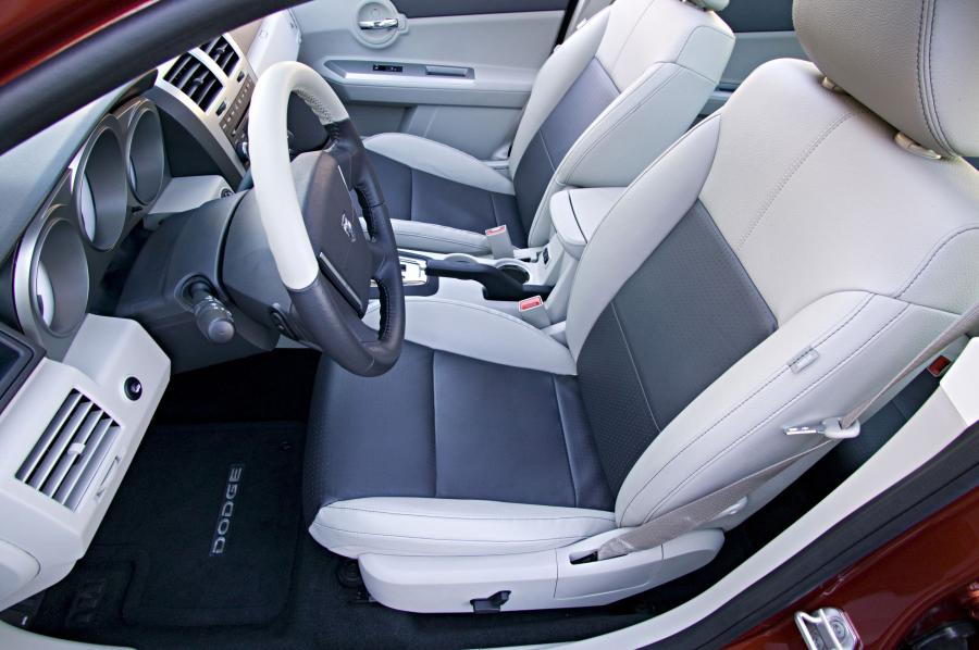  Dodge Avenger RT 2008 года  (фото 29 из 51)
